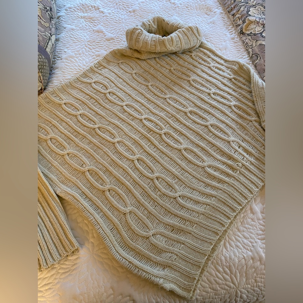 Ya Los Angeles Textured Cream Turtleneck Sweater